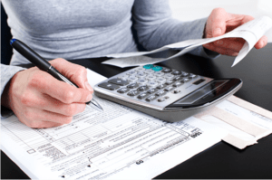 Antecipação ou empréstimo, o que é melhor para sua empresa?